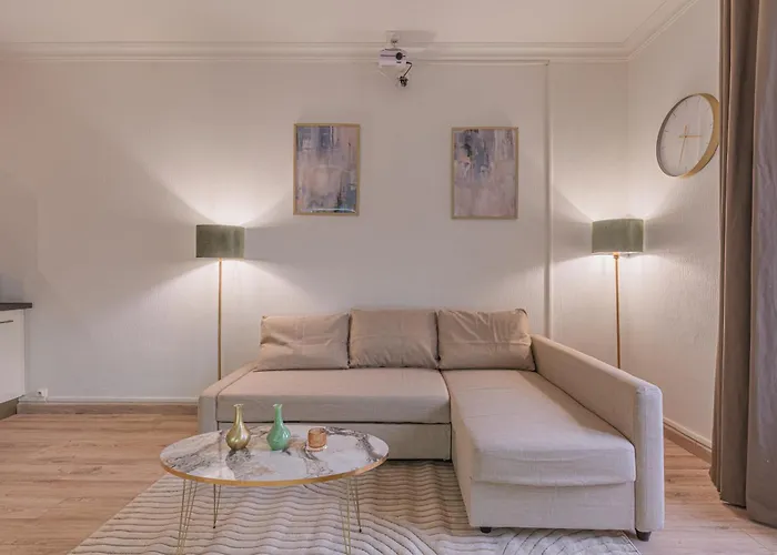 Luxury Cinephile - Netflix - 2 Balcons - Garage Prive - Minibar