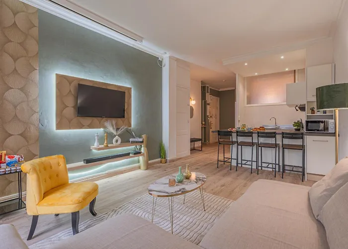 Luxury Cinephile - Netflix - 2 Balcons - Garage Prive - Minibar