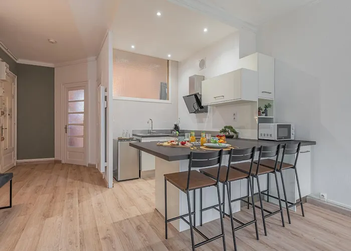 Апартаменты Luxury Cinephile - Netflix - 2 Balcons - Garage Prive - Minibar Гренобль