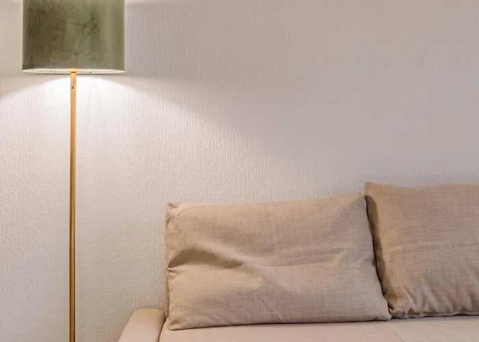 Luxury Cinephile - Netflix - 2 Balcons - Garage Prive - Minibar Apartment