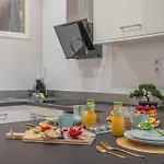 Luxury Cinephile - Netflix - 2 Balcons - Garage Privé - Minibar Appartement